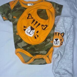 Baby boy 3 piece set Size 0-3M